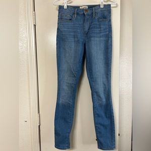 Universal Thread high rise jeans size 2/26R